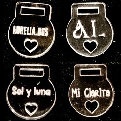 100 Etiquetas de acrilico transparente 2cm