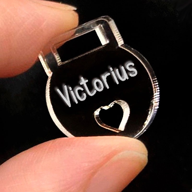 100 Etiquetas de acrilico transparente 2cm