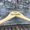 Percha de madera Natural grabada