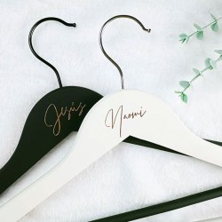 Combo 2 Perchas De Madera Personalizadas novia+novio