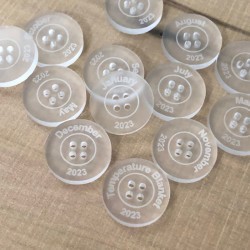 Botones acrilico cristal grabados con tu logo!
